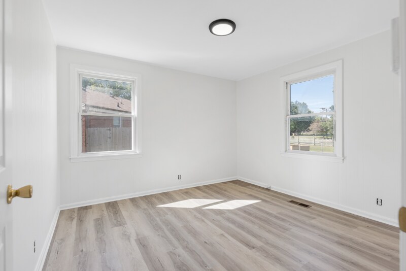 Building Photo - 3124 Cloverwood Dr