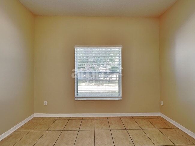 Building Photo - 2065 Home Again Rd