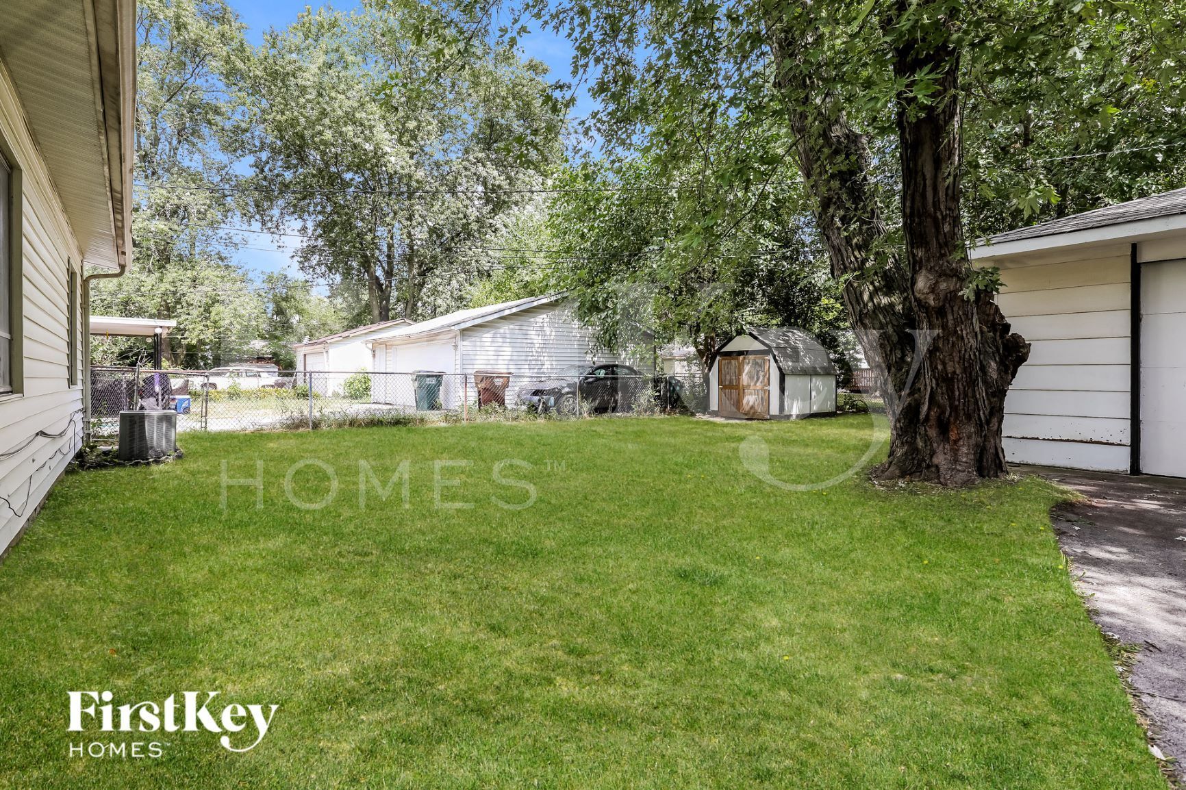 Building Photo - 16759 Artesian Ave