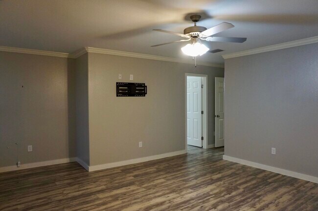 Building Photo - 4307 Regina Dr