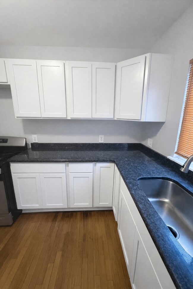 Building Photo - 14917 Cleophus Ave