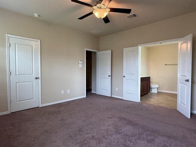Building Photo - 10132 Blue Point Juniper Dr
