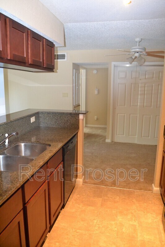 Building Photo - 4401 Thornbriar Ln