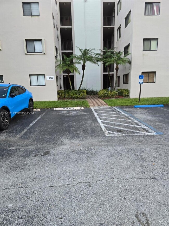 Building Photo - 8400 SW 133rd Avenue Rd
