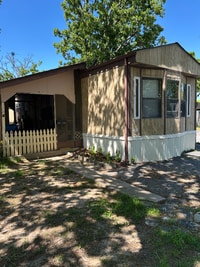 Building Photo - 3305 S Indiana Ave