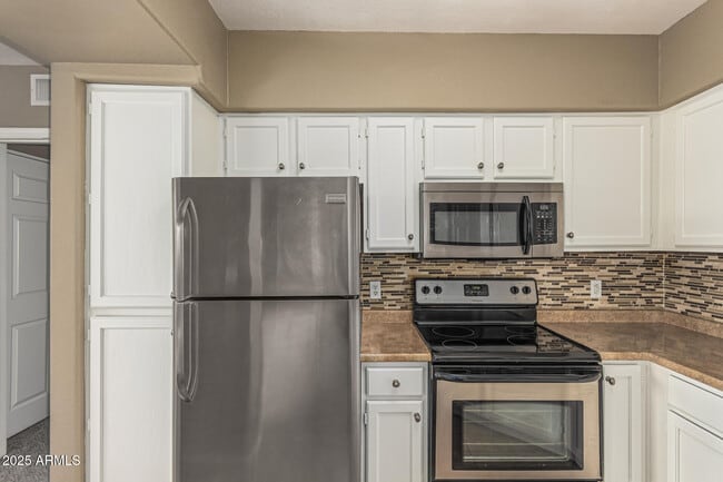 Building Photo - 3848 N 3rd Ave