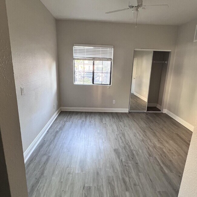 Building Photo - 2 Bed, 2 Bath condo, ground floor unit