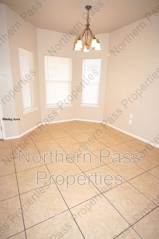Building Photo - 10790 Adin St