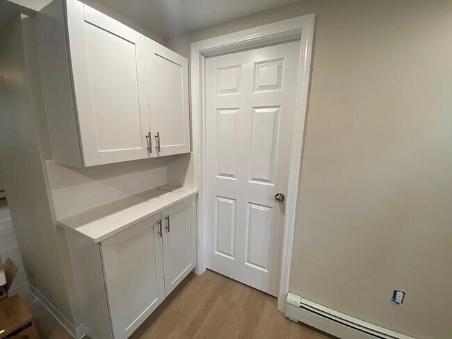 Building Photo - 932 Massachusetts Ave