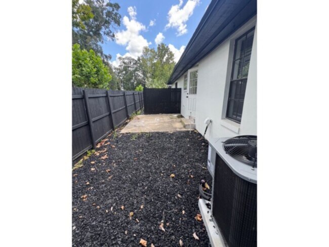 Building Photo - 2 Bedroom- All NEW &amp; Updated with Most...