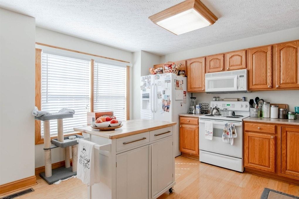 Building Photo - 175 Blue Leaf Dr