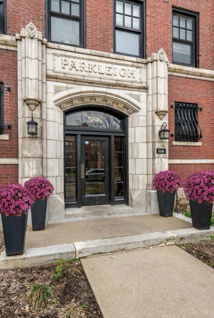 Building Photo - 5616-42 Pershing Ave