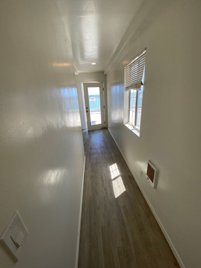 Building Photo - 6647 Del Playa Dr