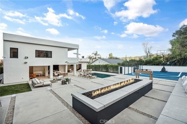 Building Photo - 4001 Coldstream Terrace