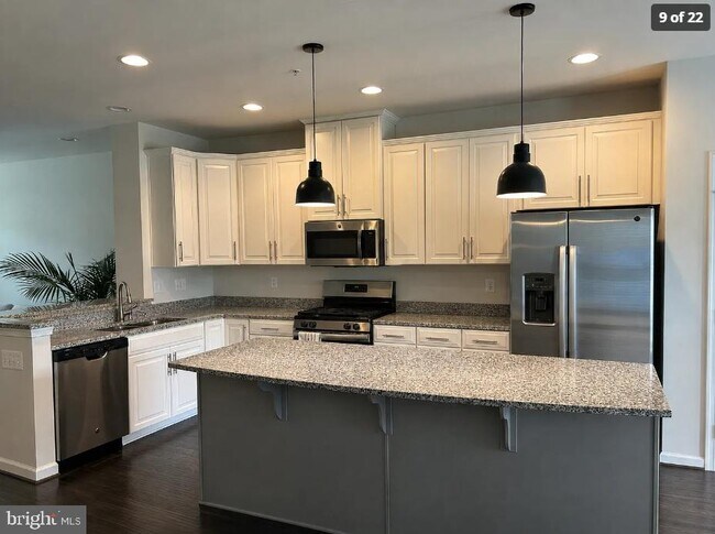 Building Photo - 4560 Tinder Box Cir
