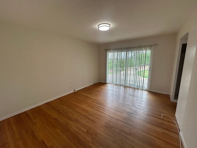 Building Photo - 279 Starlight Crest Dr