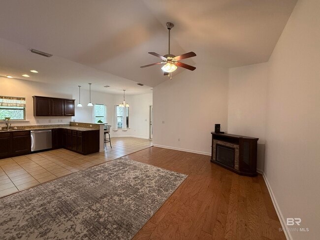 Building Photo - 10720 Dunmore Dr