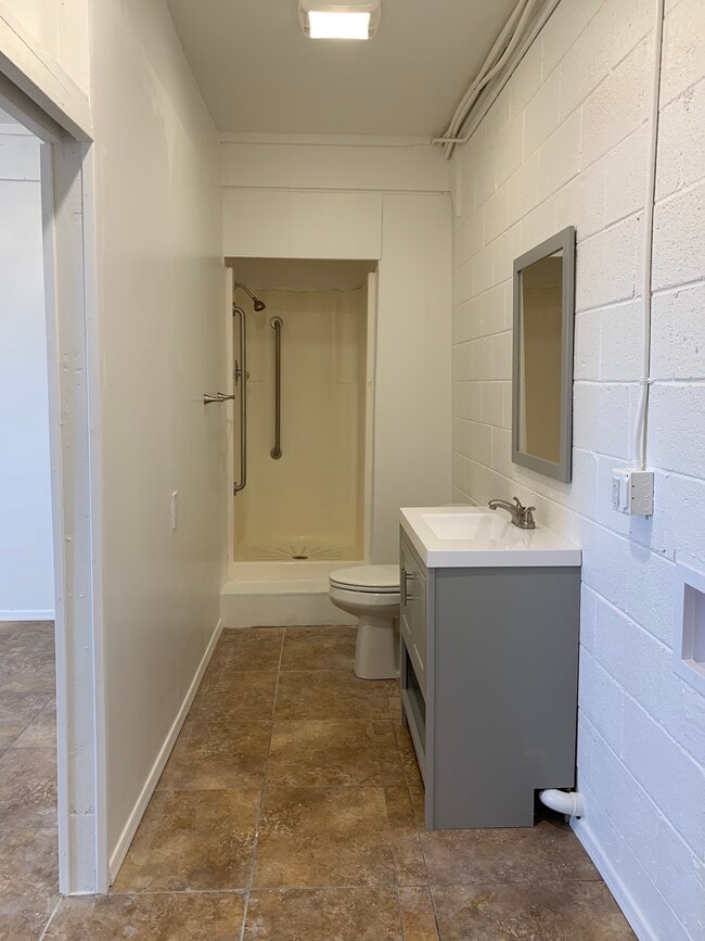 Building Photo - 3576 Stanford Dr