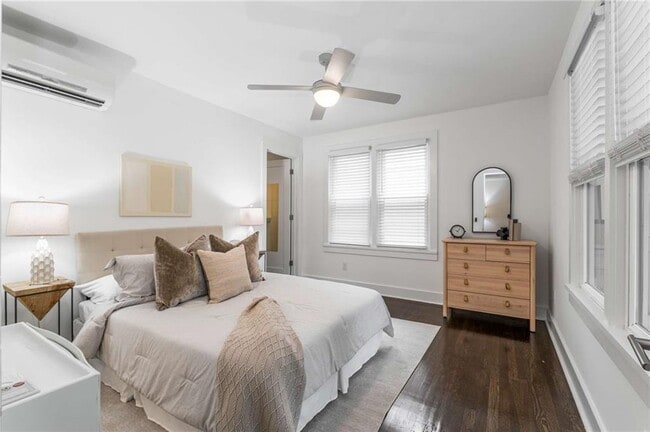 Building Photo - 830 Belgrade Ave NE