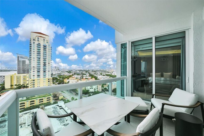 Building Photo - 1000 South Pointe Dr