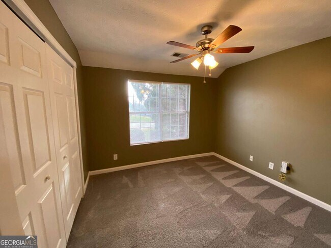 Building Photo - 6153 Lauren Ln