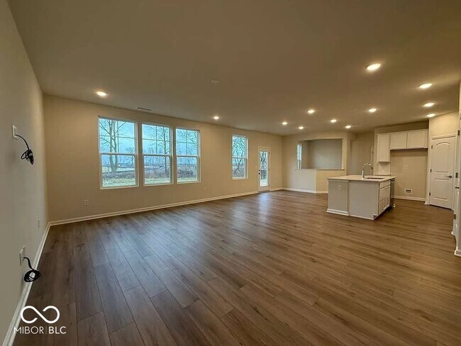 Building Photo - 6871 Seabiscuit Rd