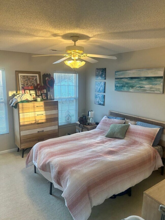 Building Photo - Charming 3BR House in High Point