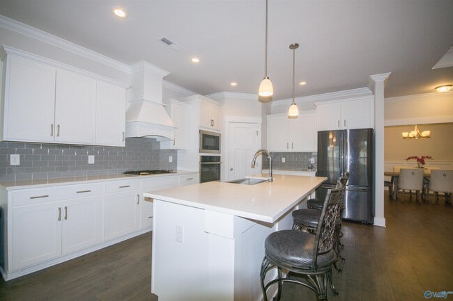 Building Photo - 100 Bartram Wy.