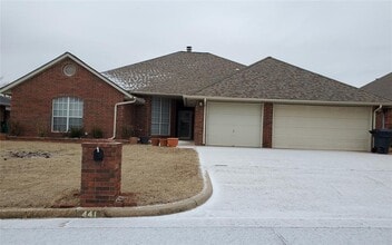Building Photo - 441 Cactus Rd