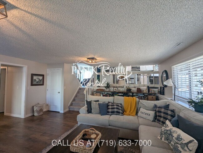 Building Photo - 3230 Breckenridge Dr W