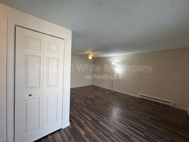 Building Photo - 195 Burgundy Hill Ln