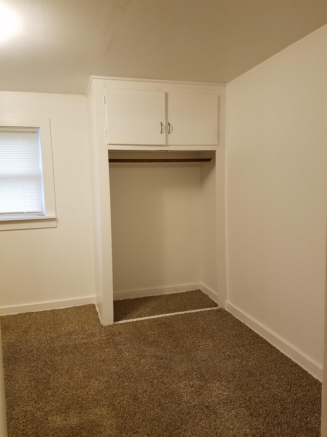 Building Photo - 593 14th St