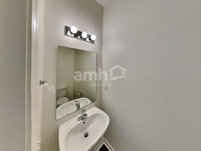 Building Photo - 4811 Spruce Peak Rd