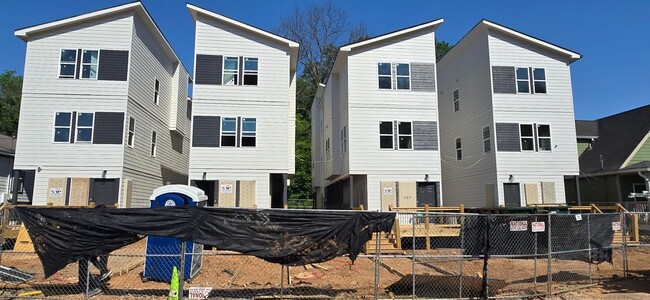 Primary Photo - 391 Elm St NW