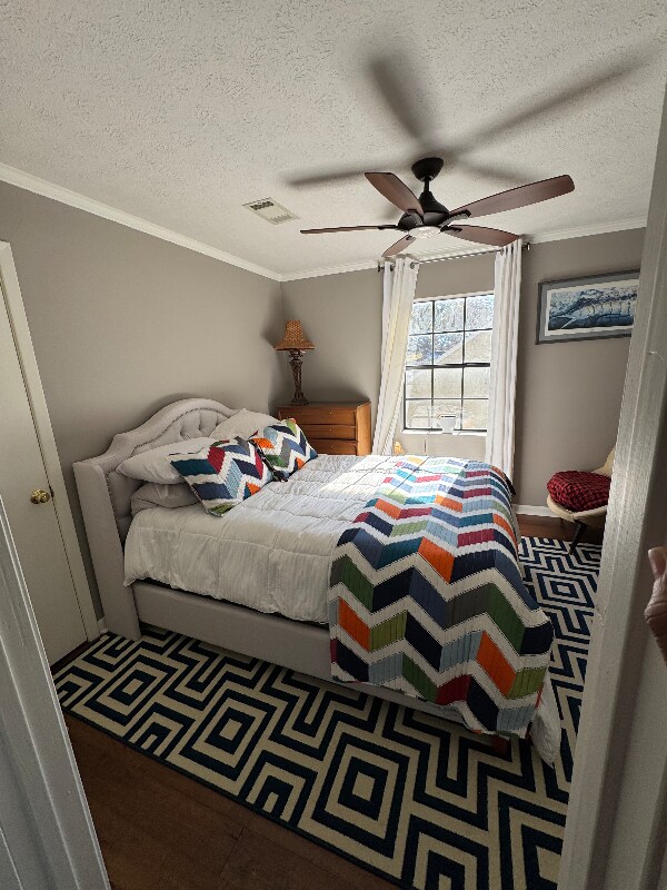 Building Photo - 128 Cedar Ln