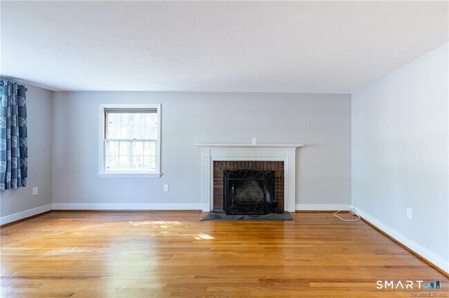 Building Photo - 37 Old Wheeler Ln