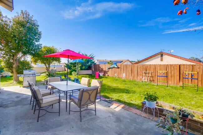 Building Photo - 6434 Bullock Dr