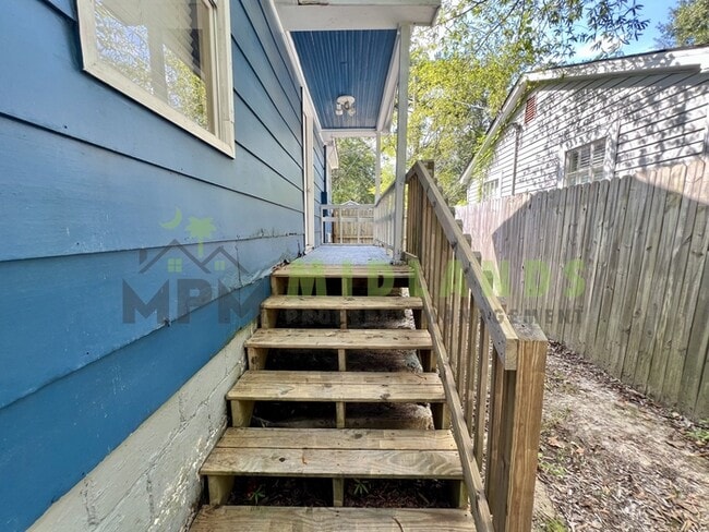 Building Photo - 2304 Ervin St