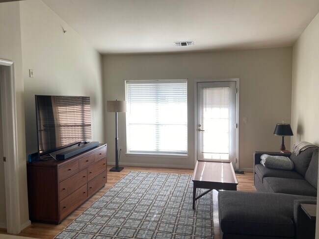 Building Photo - 4551 Strutfield Ln