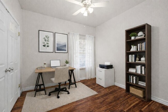 Building Photo - 8703 Weiser Dr