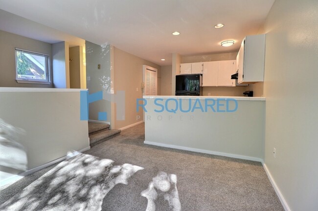 Building Photo - 3910 Whitman Ave N