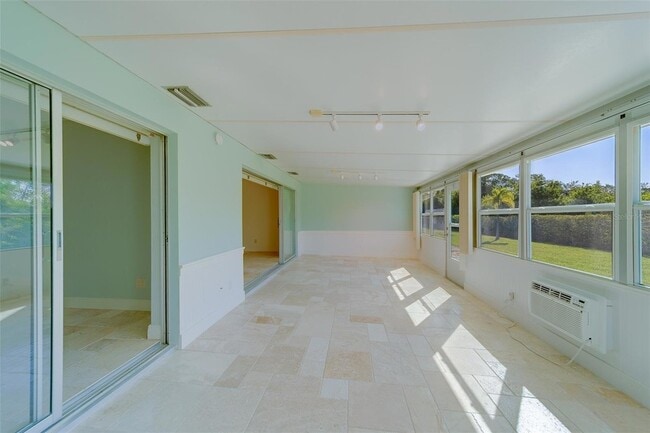 Building Photo - 170 Boca Ciega Point Blvd S