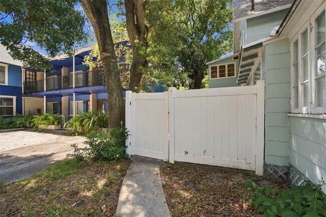 Building Photo - 524 3rd St N