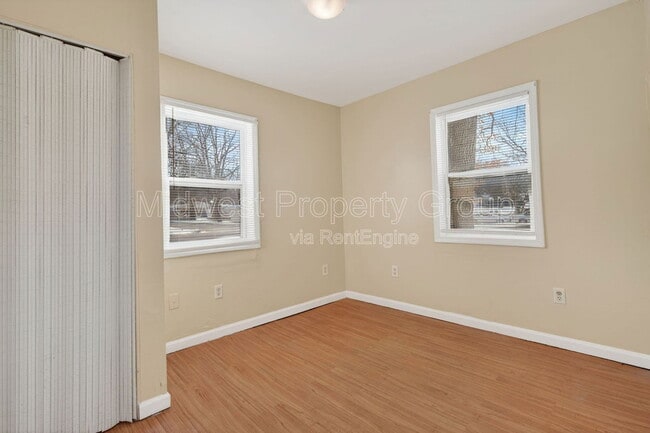 Building Photo - 159 Barto Dr