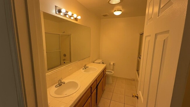 Building Photo - 4275 W Harvard Ave