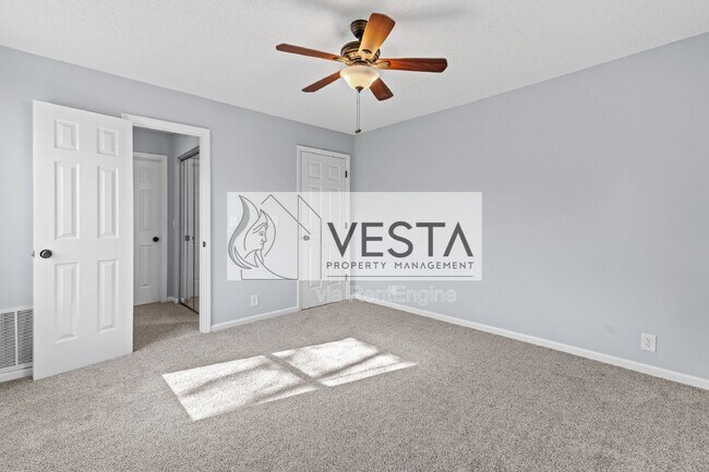 Building Photo - 110 Heywood Rd