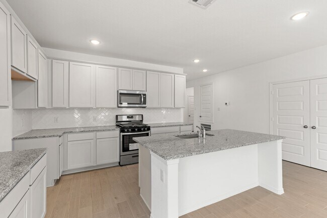 Building Photo - 23103 Forebear Dr