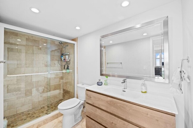 Building Photo - 2841 N Ocean Blvd