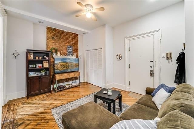 Building Photo - 219 Garden St