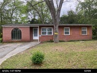 Building Photo - 2418 Adger Rd